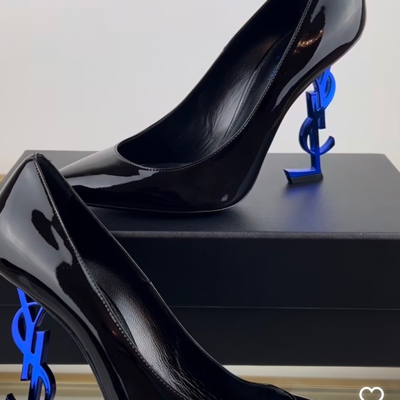 Saint Laurent - Picture 2 of 5